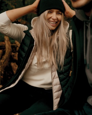 Logotrade mainoslahjat kuva: Iqoniq Meru naisten liivi kierrätetystä polyesteristä